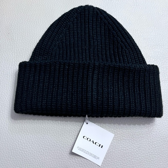 NWT - Coach Rubber Logo Patch Roll Up Wool Blended Beanie - Picture 4 of 6
